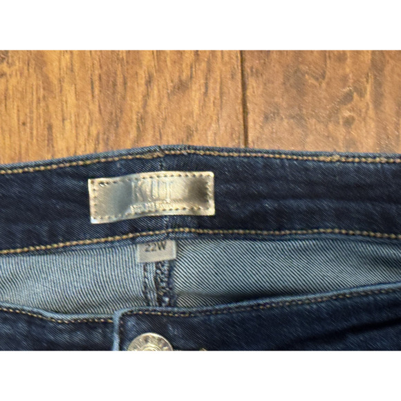 Kut from the Kloth Reese High Rise Dark Wash Fab Ab Ankle Straight Leg NWT - 22W - Picture 5 of 9